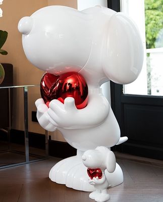 Snoopy скульптуры персонажа из мультфильма отделывают поверхность почищенные щеткой орнаменты статуй сада собаки